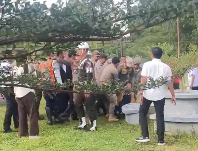Buntut Kericuhan Pengamanan Aset, Civitas Akademika UFDK Laporkan Dugaan Penganiayaan ke Polisi