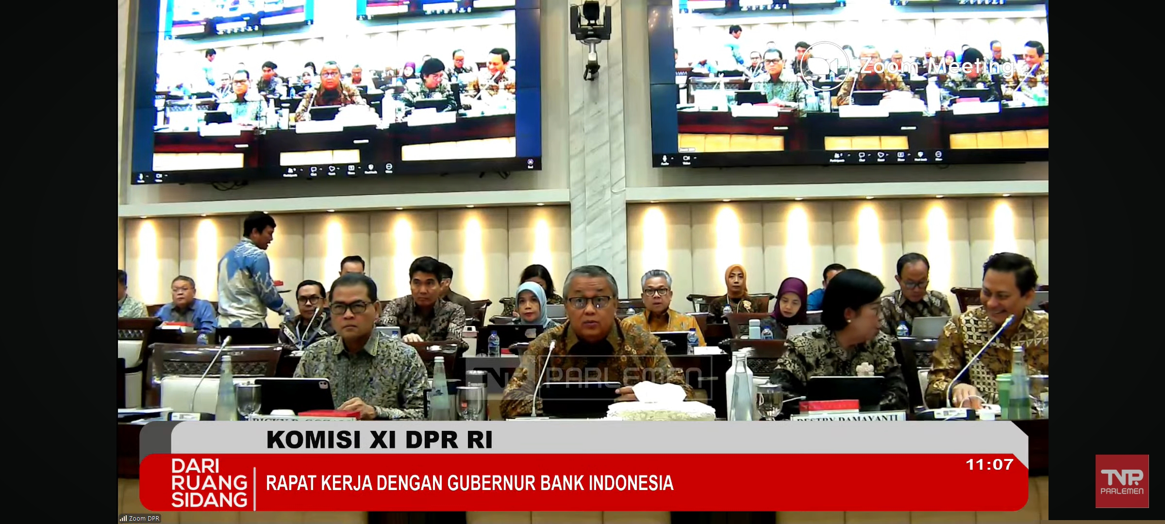 Perry Warjiyo Mundur Tiga Hari Seusai RDG, Ekonom: Sulit Dipahami