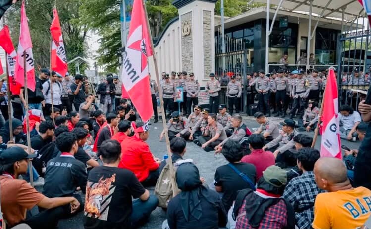 Soroti Isu Tambang Ilegal, GMNI Sumbar Desak Polda Tangkap Cukong dan Pemodal